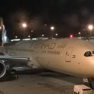 Etihad Airways from Amsterdam (AMS) to Abu Dhabi (AUH) on the 787