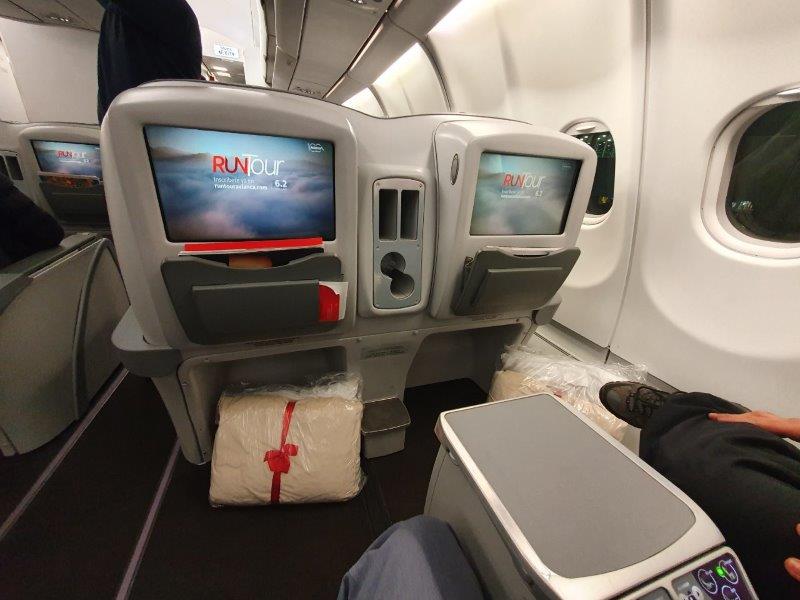 airbus a330 seating avianca