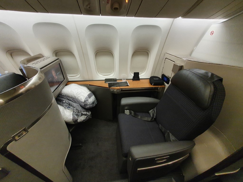 American Airlines Miami (MIA) to London Heathrow (LHR) 777 First Class ...