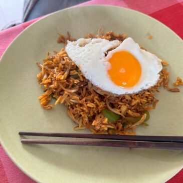 Re-fried rice with veggies and proteins